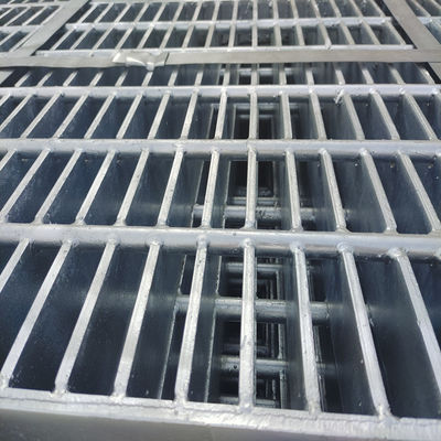 Industrial Platform Road Floor Heavy Duty Steel Grating Hot Dip Galvanized