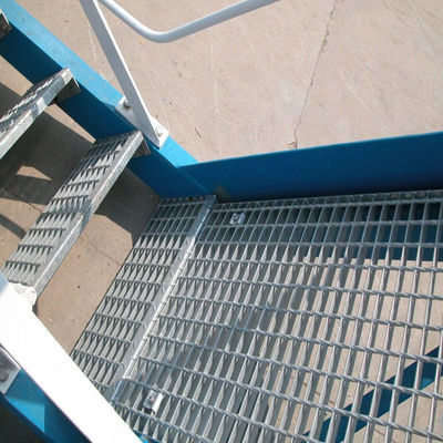 Anti Slip Bolted Fixing Galvanized Metal Stair Treads From Steel Grating Steps