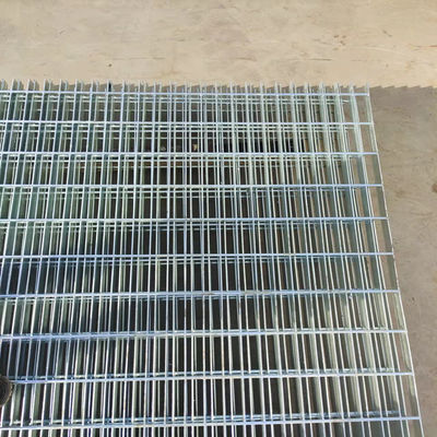 Equipment Industrial Steel Grating Grid Maintenance Stampede
