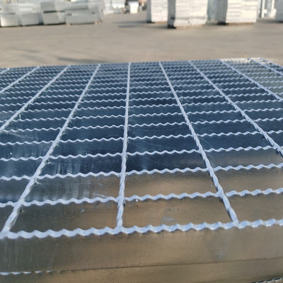 Walkways Metal Mild Serrated Steel Grating Aluminum Bar With Free Samples