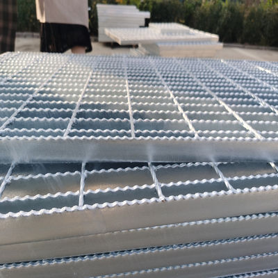 Stair Platform Floor Anti Slip Serrated Bar Grating Hot Dipped Galvanized