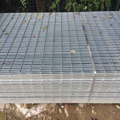 Customized Serrated Steel Grating Steel Bar Grating Galvanized Steel Grating