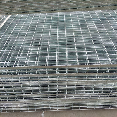 Hot Dip Galvanized Ss316 Serrated Steel Grating Construction Frame Foot Pedal