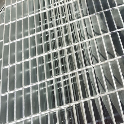 Industrial Overhaul Platform Galvanised Steel Grid Flooring For Staff Passage