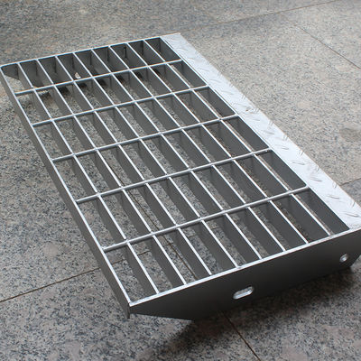 Industrial Steel Walkway Grating Hot Dip Galvanized Customized Size