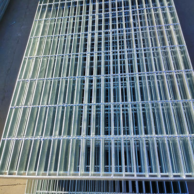 1000x1000mm Serrated Steel Bar Grating Galvanized Sandwich Grating Anti Acid