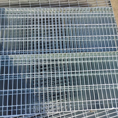 300*800mm Anti Slip Steel Grating Steel Drainage Covers   Corrosion Proof