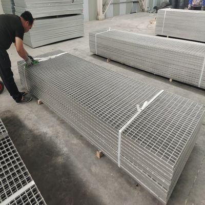 Heavy Duty Customizable Serrated Steel Grating Anti Slip Drainage with YB/T4001-2007 Standard