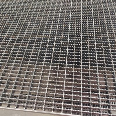 Galvanized Supplied Anti Rust Steel Grating With Silver Surface