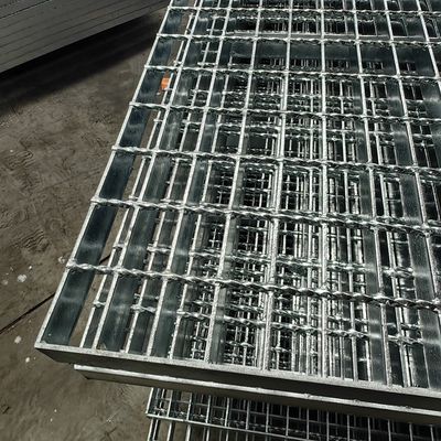Cheap Convenient Hot Dipped Galvanized Serrated Grating 30 X 5 Mm Galvanized Toothed Steel Grating