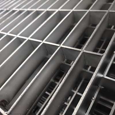 3mm Cross Bar 30mm Pitch Steel Grating for Industrial Applications