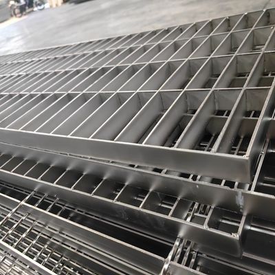 3mm Cross Bar 30mm Pitch Steel Grating for Industrial Applications