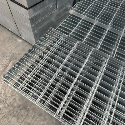 7mm Wire Pitch Anti Slippery Grating For Oil And Gas Industry
