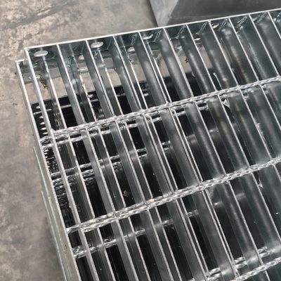 7mm Wire Pitch Anti Slippery Grating For Oil And Gas Industry