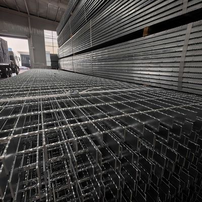 30x30mm PPGI Machine Pressure Welded Floor Decking Steel Grating