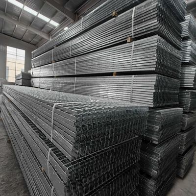 Machine Pressure Welded 30mm Industrial Steel Grating With Bright Surface 3mm Crossing Bar