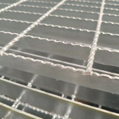 200mm Industrial Steel Grating with Hot-Dip Galvanized Corrosion Resistance