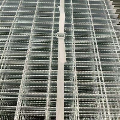 Automatic Equipment Industrial Steel Grating for Precise Production