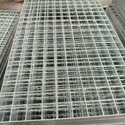 High precision and size control to effectively complete customer custom requirements of steel grid