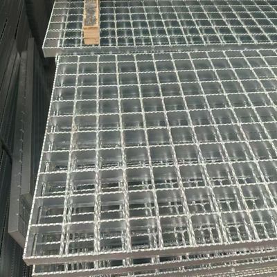 The surface is a serrated silver steel grating with good connection
