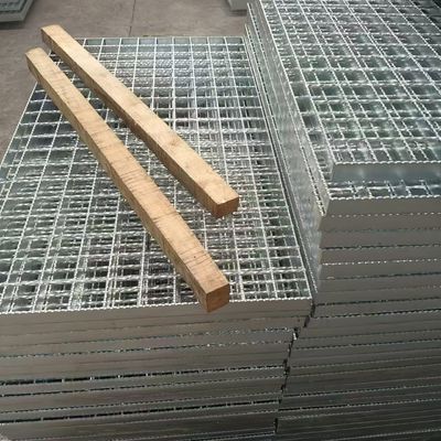 About the zigzag steel grating used in the machining shopNon-slip light weight