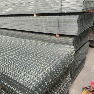 Corrosion-Resistant Serrated Industrial Steel Grating with Ventilation Features