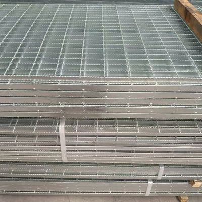 Corrosion-Resistant Serrated Industrial Steel Grating with Ventilation Features