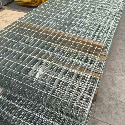Corrosion-Resistant Serrated Industrial Steel Grating with Ventilation Features