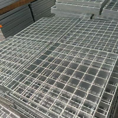 Corrosion-Resistant Serrated Industrial Steel Grating with Ventilation Features