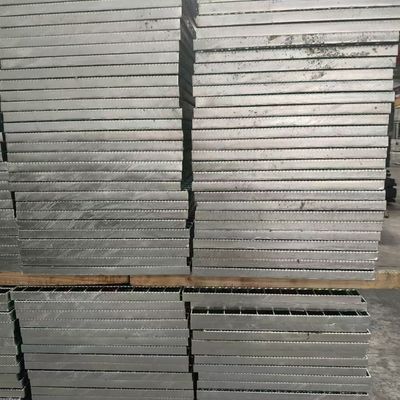 Steel forged into a durable, high temperature resistant silver steel grating