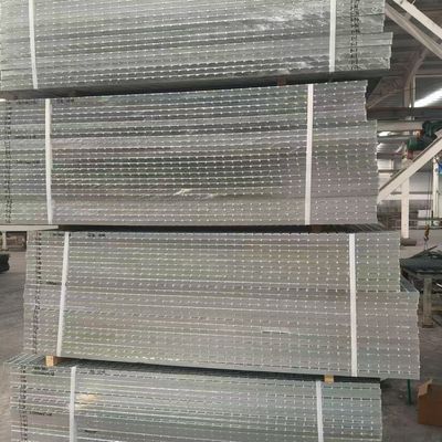 Ventilated explosion-proof steel grating plate with light weight and strong bearing capacity