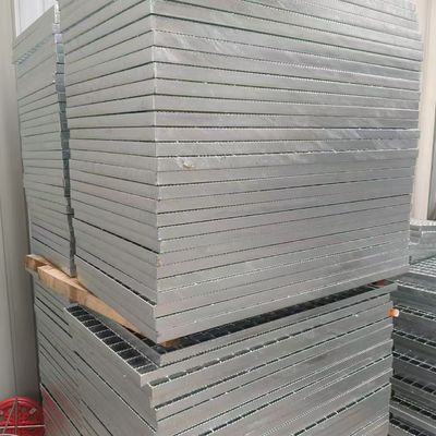 Industrial Steel Grating Strong and Safe Flooring for Industrial Environments