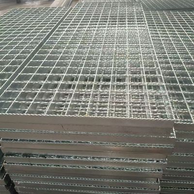 Ventilated and Heat-Dissipating Steel Grid Plate for Optimal Performance and Efficiency