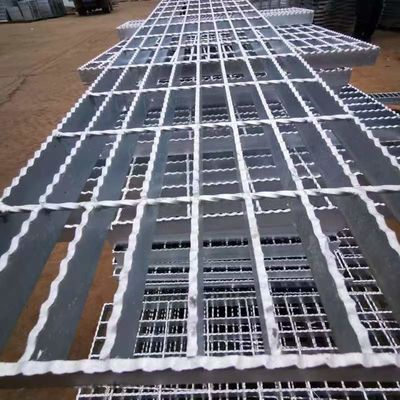Modern Hot Galvanized Steel Flat Bar Grating Welded Floor Decking For Industrial Environment