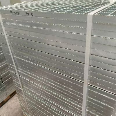 Galvanized Serrated Steel Bar Grating With 30mm Bearing Bar