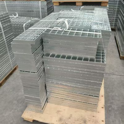 YB/T4001-2007 Heavy Duty Plain Serrated Metal Grating With 40mm Bearing Bar Pitch