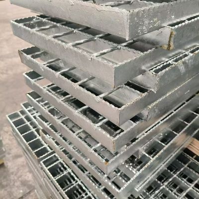 20 X 2 Bolt Heavy Duty Steel Grating 30mm Machine Welded For Industrial Platform