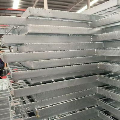 20 X 2 Bolt Heavy Duty Steel Grating 30mm Machine Welded For Industrial Platform