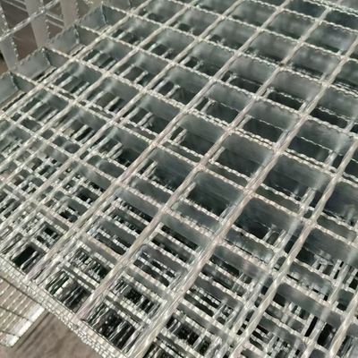 20 X 2 Bolt Heavy Duty Steel Grating 30mm Machine Welded For Industrial Platform