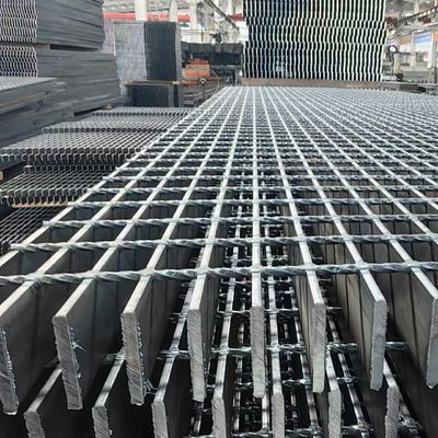Machine Pressure Welded Industrial Steel Floor Grating With Smooth Bright Surface