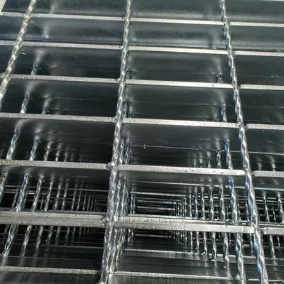 Machine Pressure Welded Industrial Steel Floor Grating With Smooth Bright Surface
