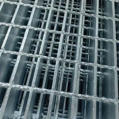 Modern Industrial Steel Grating With Bright And Smooth Hot Galvanized Finish