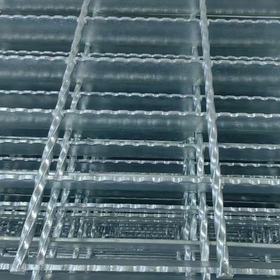 Modern Industrial Steel Grating With Bright And Smooth Hot Galvanized Finish