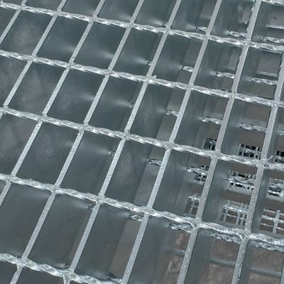 Hot Galvanized Smooth Silver bar grating mesh With 30mm Flat Bearing Bar