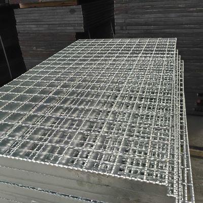30mm Pitch 30mm Space Bar Grating Mesh / Flat Steel Grating Flat Bar Flooring