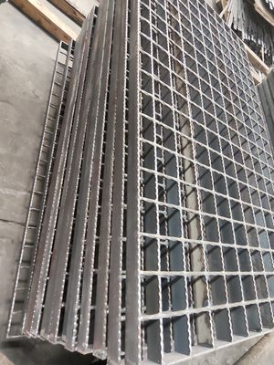 3mm welded Industrial Steel Grating Galvanized/Smooth surface for Various Applications