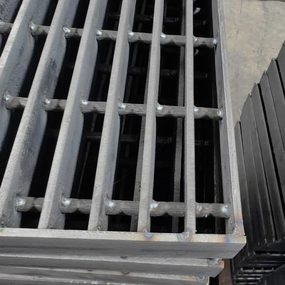 Industrial Steel Floor Decking Grating with 30mm Bearing Bar Spacing
