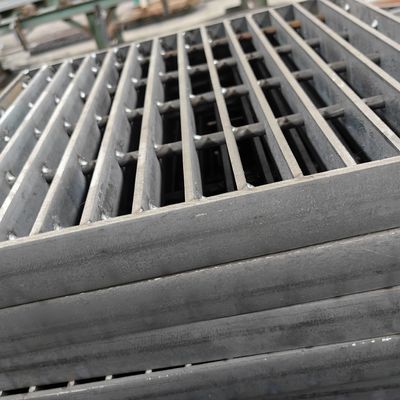 Industrial Steel Floor Decking Grating with 30mm Bearing Bar Spacing