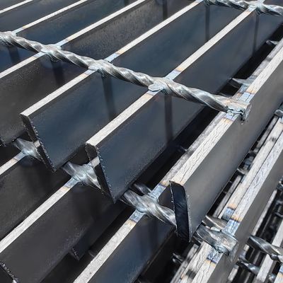Steel Floor Grating with Machine Pressure Welding Cross Bar Pitch 30mm