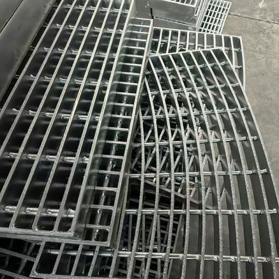 30mm Steel Floor Decking Grating Flat Bar Welding Process Hot Galvanized